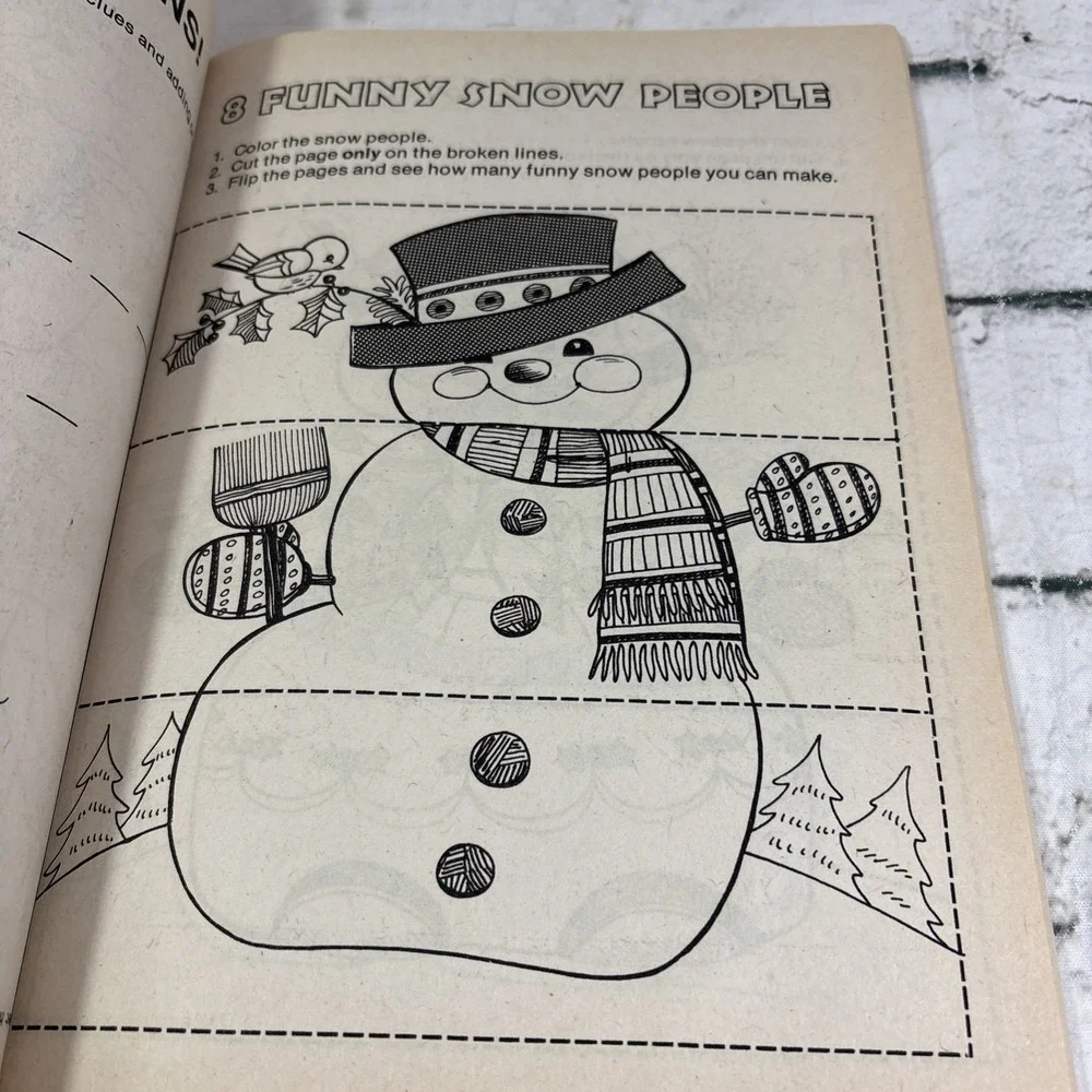 SANTA'S JOLLY FUN BOOK Creative Child Press 1985 Playmore Inc Waldman Unmarked